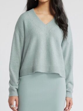 Open Edit V-neck Sweater Medium